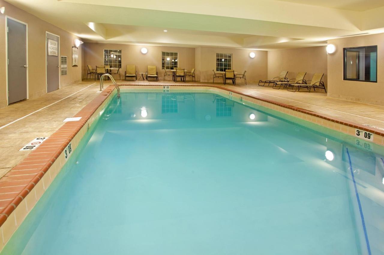 Staybridge Suites Elkhart North By Ihg Dış mekan fotoğraf